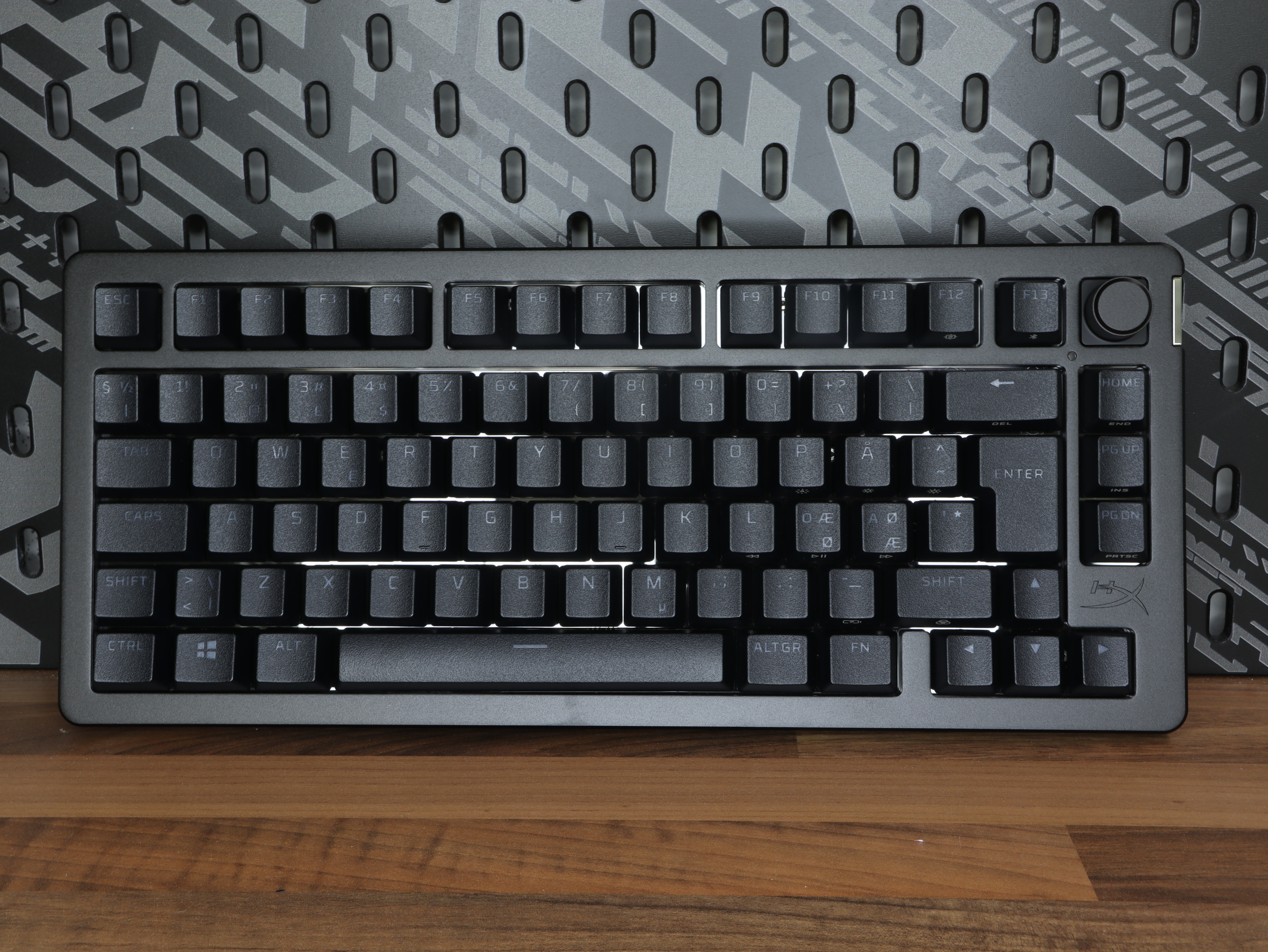 Gaming keyboard Alloy HyperX 75 Rise Wireless hot-swappable Red linear switches trådløst tastatur.JPG